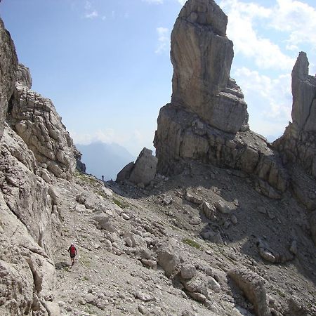 Fabbricato Indipendente Centro Apartment Lozzo Cadore Bagian luar foto