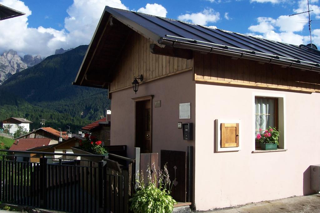 Fabbricato Indipendente Centro Apartment Lozzo Cadore Bagian luar foto